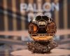 Wie viel ist der Ballon d'Or wert?