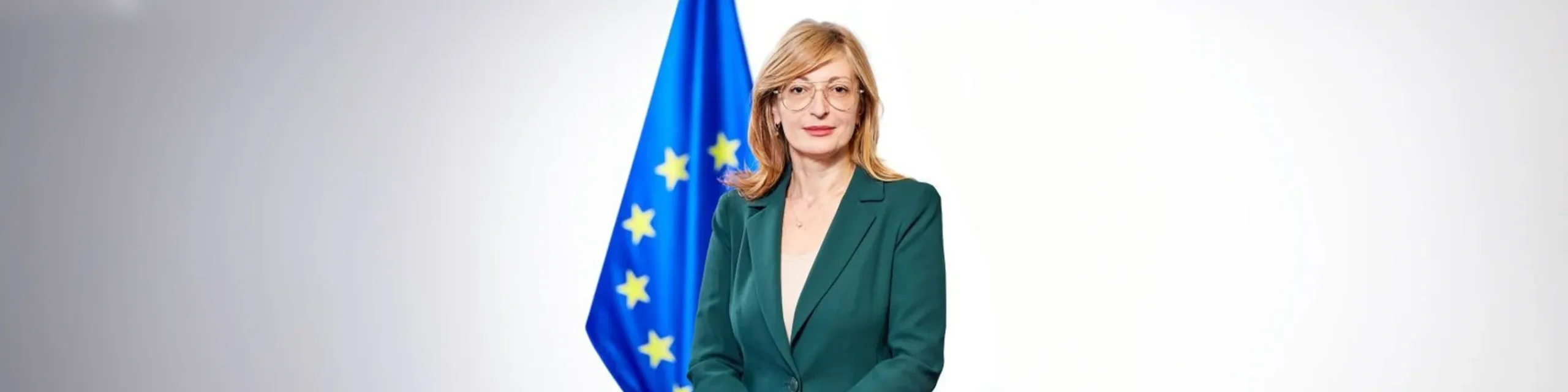 [ad_1] Comisia Europeană a anunțat ieri lansarea unei noi strategii privind infrastructurile de cercetare și tehnologie, având ca obiectiv consolidarea poziției Europei în domeniul excelenței științifice și inovației tehnologice