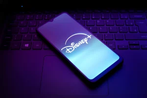 Cresc plângerile utilizatorilor Disney+ care nu pot anula abonamentele online.