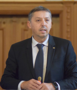 Daniel David: Daca moțiunea simplă va fi adoptată, deși nu sunt constrâns, nu văd de ce mi-aș continua mandatul ca ministru