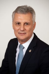 Daniel Zamfir îl acuză pe Bolojan: Anularea limitării marjei comerciale afectează pe cei defavorizați