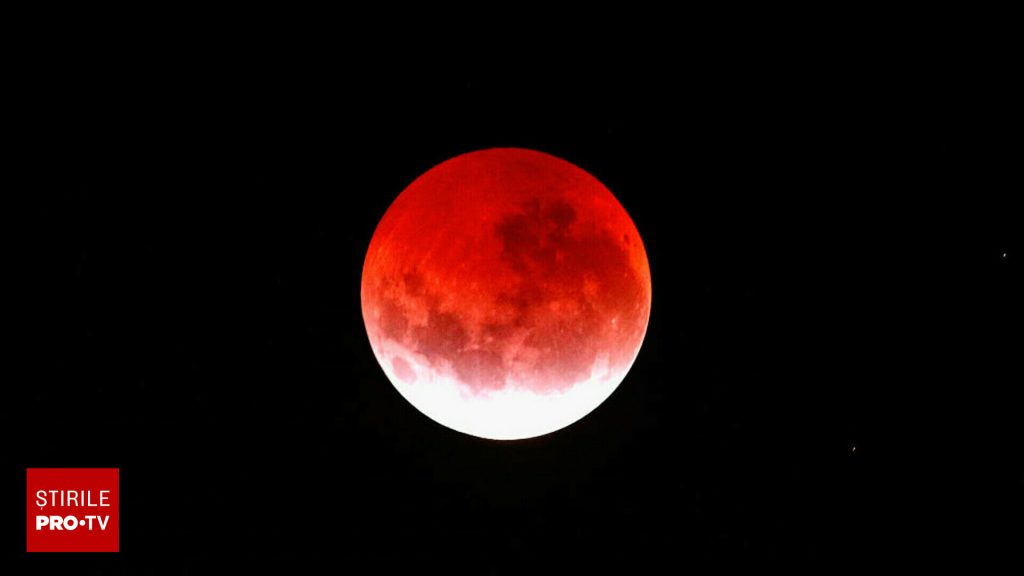 Eclipsă de Lună pe 7 septembrie 2025. Cum poate fi văzută LIVE eclipsa totală de Lună Sângerie