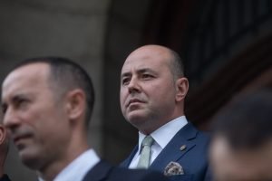 Alexandru Muraru, liberal, solicită schimbări în Codul Penal pentru ca faptele xenofobe, rasiste sau extremiste să fie considerate circumstanțe agravante și cere sancțiuni financiare pentru partidele care incită la ură