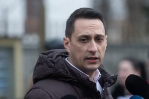 Europarlamentarul Vlad Gheorghe acuză transformarea angajaților Romsilva în ghizi și bucătari pentru Primăria Sectorului 2; cumpărare directă de servicii de catering pentru tururi ghidate la Parlament