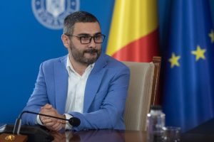 Ministrul Muncii anunță că data la care se va putea reevalua aplicarea CASS pentru pensiile peste 3.000 de lei este sfârșitul anului 2026, subliniind totodată că această măsură trebuie să fie temporară și nu definitivăea noastră”
