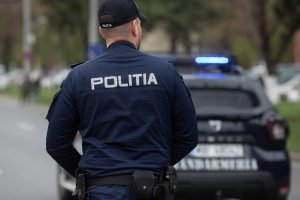 Tânăr de 17 ani acuzat de trimitere de mesaje de amenințare către școli și spitale, plasat în arest preventiv