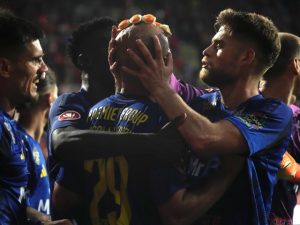 Hermannstadt – Unirea Slobozia, transmisie LIVE, 18:00, pe Digi Sport 1. Oaspeții pot atinge play-off-ul.