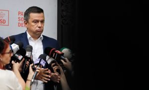 Sorin Grindeanu propune o nouă temă sensibilă pentru coaliție, preluând zvonul despre ridicarea plafonului pentru adaosul comercial la alimentele de bază de la 1 octombrie și solicitând urgent clarificări de la partenerii de guvernare