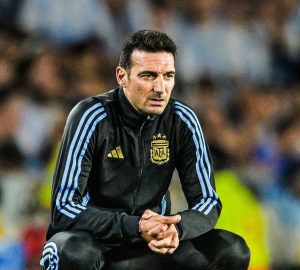 Scaloni laudă echipa tricoloră: „Îi felicit pe Becacece pentru munca excelentă depusă!”