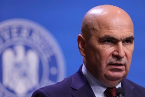 Interviu în direct cu premierul Bolojan, în timpul unei dezbateri aprinse în coaliție privind reforma angajaților bugetariea noastră”