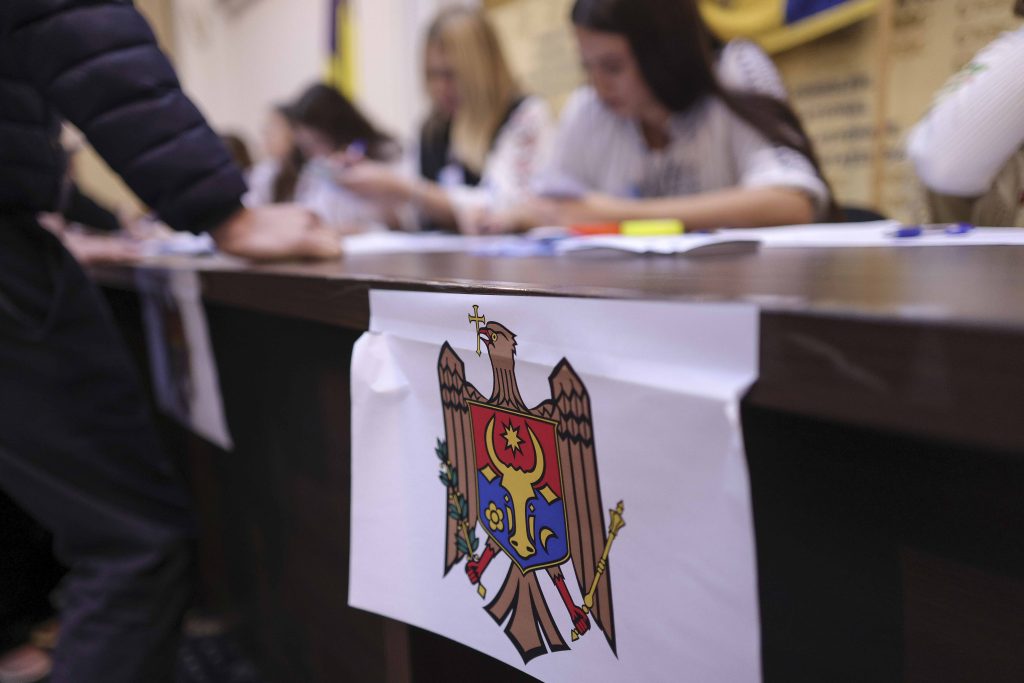 INSTANT_VOT_TUR2_MOLDOVA_07_INQUAM_Photos_Octav_Ganea.jpg