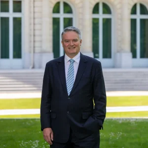Întâlniri între secretarul general al OCDE și oficialități românești la București