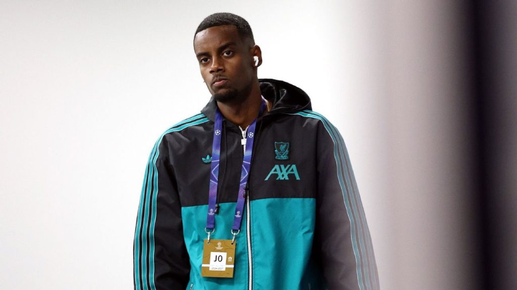 Isak to make Liverpool debut from start vs. Atlético Madrid