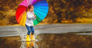 Previziuni meteorologice pentru următoarele 14 zile, pe zone. Când va scădea temperatura și se vor relua precipitațiile.