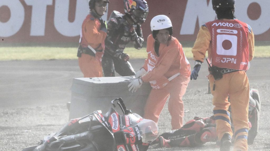 Jorge Martin suffers “displaced fracture” during Japanese MotoGP Sprint collision