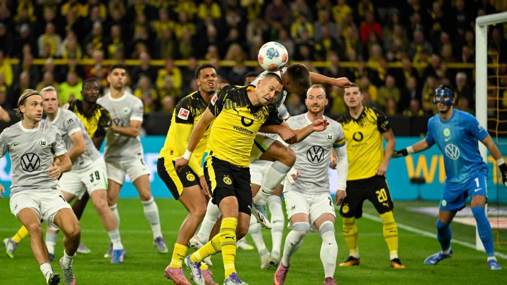 Live! Nico Schlotterbeck zum Heimspiel gegen Wolfsburg zurück in der BVB-Startelf