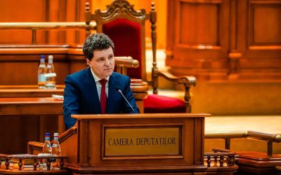 Nicuşor Dan: În viața noastră politică, SRI a avut un