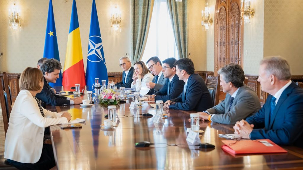 Nicusor-Dan-intalnire-reprezentanti-AIrbus.jpg