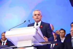 Vladimir Plahotniuc, fugit de șase ani, revine în Chișinău; jurnaliștii îl însoțesc în avion