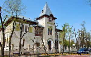 Sector 1 | Primăria investește 170.000 de euro în restaurarea gardului istoric al Școlii „Heliade Rădulescu”