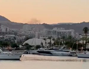 Dronă Houthi prăbușită în orașul turistic Eilat de la sudul Israelului, peste zeci de persoane rănite