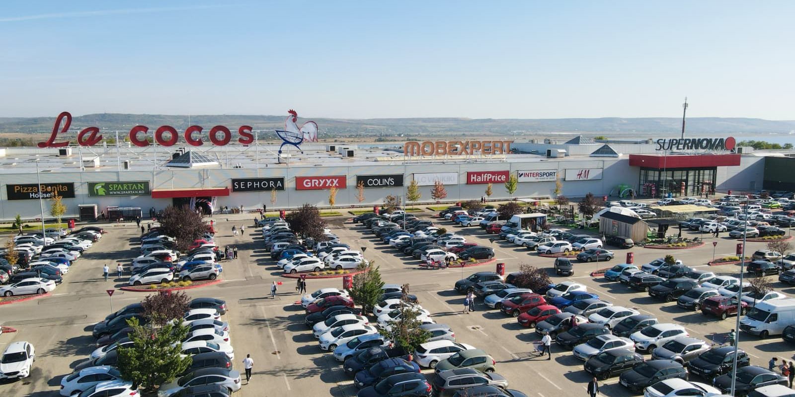 Două deschideri majore la Supernova Pitești: La Cocoș inaugurează primul hipermarket din județul Argeș, iar Action deschide primul magazin din România