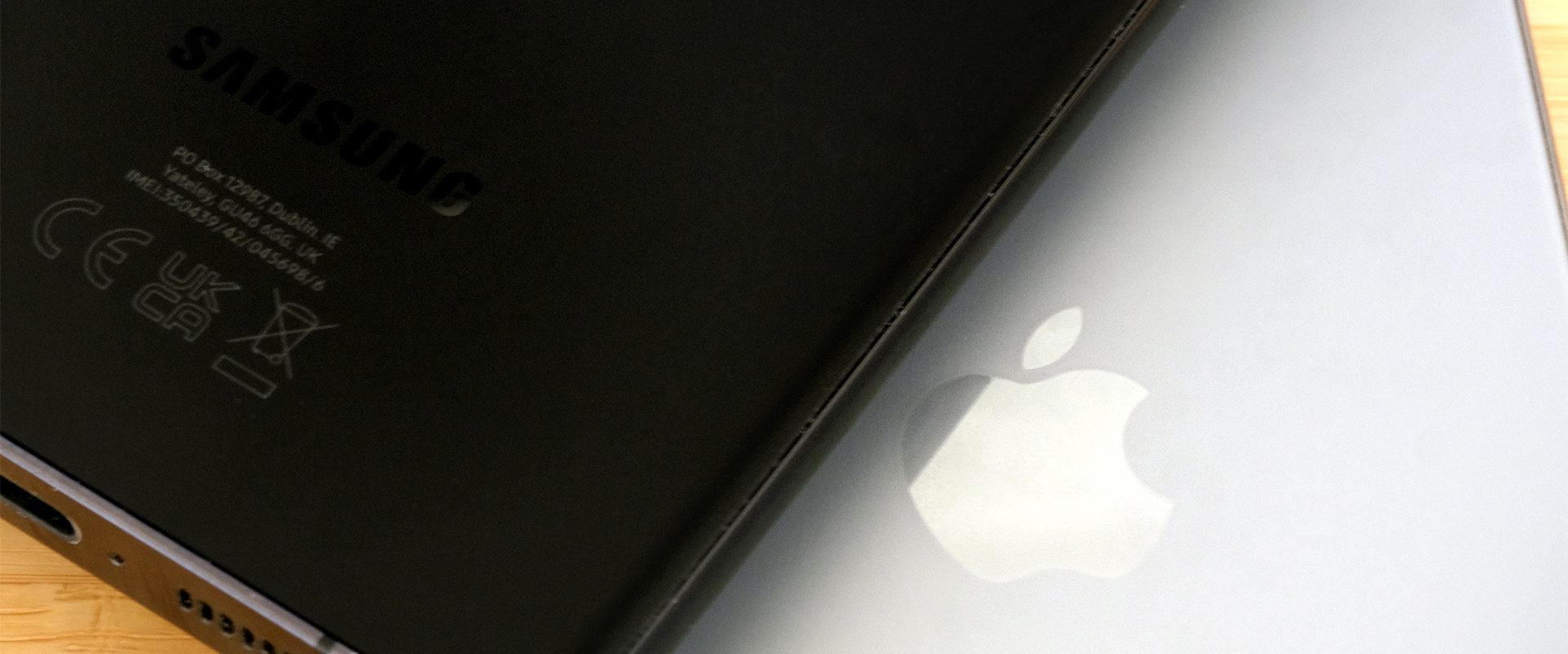 Telefoane-Samsung-si-Apple-iPhone-greu-de-reparat.jpg