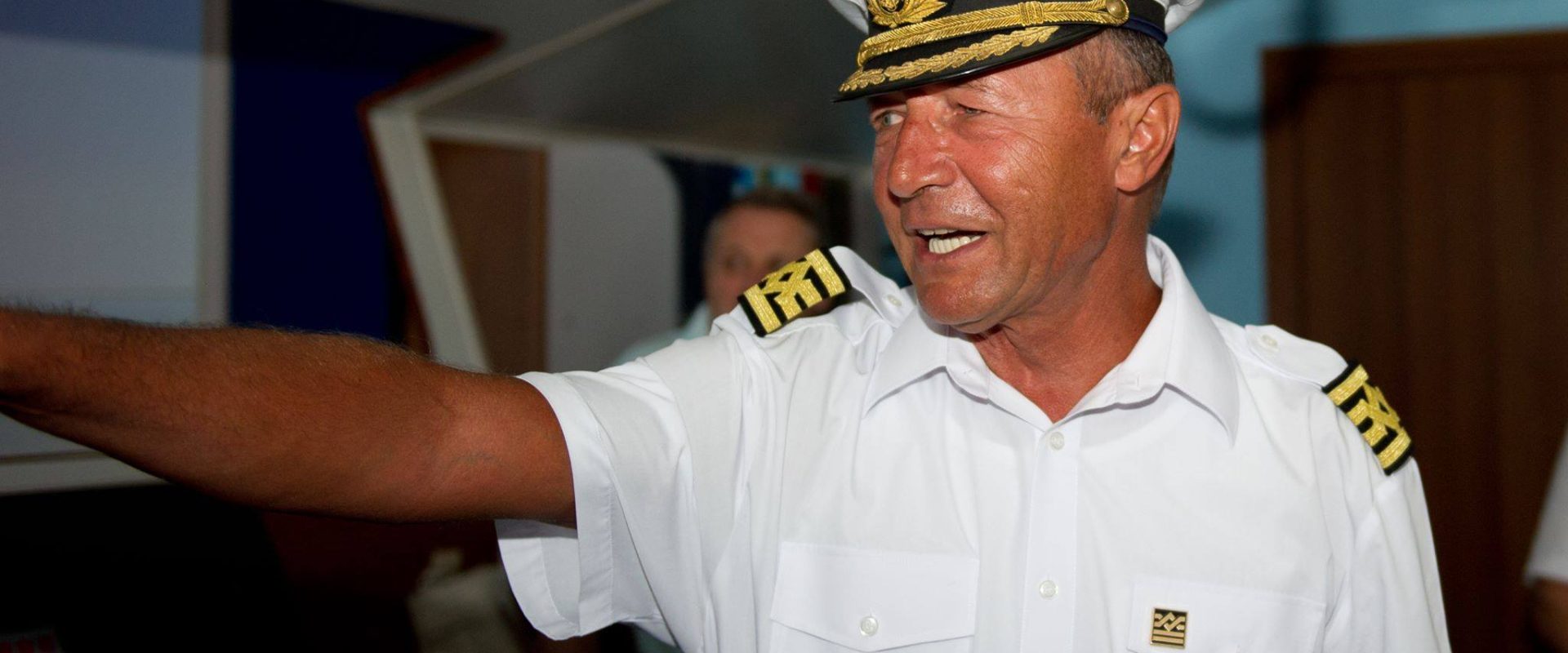 Traian Băsescu vorbește despre alegerile din Moldova: E timpul! Steagul