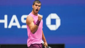 Carlos Alcaraz l-a învins pe Djokovic, marcând astfel sfârșitul unei epoci.