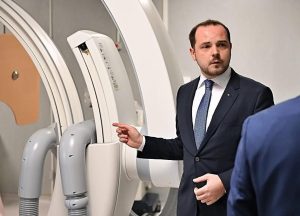 Ministrul Sănătății anunță 30 de adulți și 13 copii pe lista de așteptare pentru tratamente în străinătate; Fondurile suplimentare de 20 de milioane de lei vor fi alocate de MSea noastră”