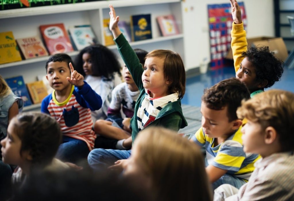 batch_happy-kids-elementary-school.jpg