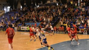 Lupii, în acțiune! După ce au învins campioana Dinamo, liderul neașteptat din Liga Zimbrilor a obținut victoria și împotriva vicecampioanei.