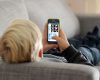 canapea-telefon-sociam-media-hepta_8134116.jpg