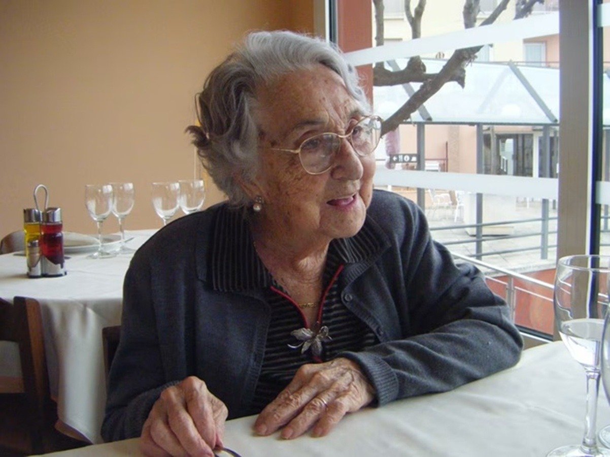 Descoperirea neașteptată din dieta celei mai bătrâne femei din lume: ce a mâncat de trei ori pe zi / Maria Branyas Morera a trăit 117 ani și a avut un regim alimentar special