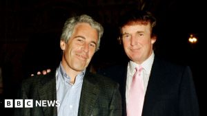 Casa Albă refuză autenticitatea presupusului mesaj de ziua lui Trump pentru Epstein.