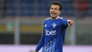 Dele Alli părăsește clubul italian după doar 10 minute de joc.