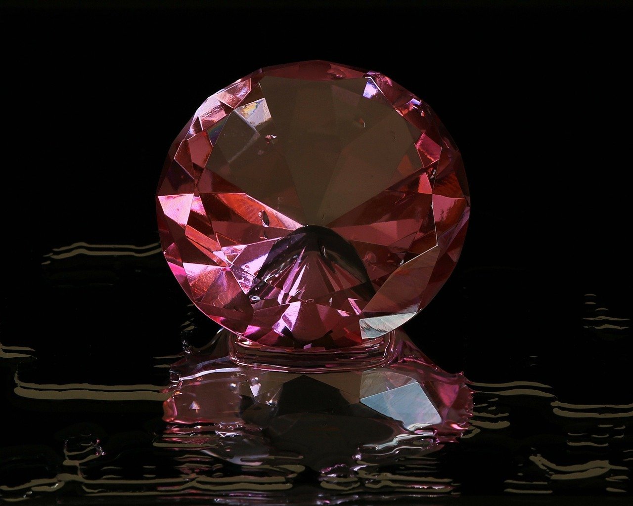 [ad_1] Descoperit în Botswana, al doilea cel mai mare diamant din lume, aflat în posesia unei companii din orașul belgian Anvers, ar putea fi expus într-un muzeu, au declarat reprezentanții acestei firme, citați de agenția de știri AFP, preluată de Agerpres