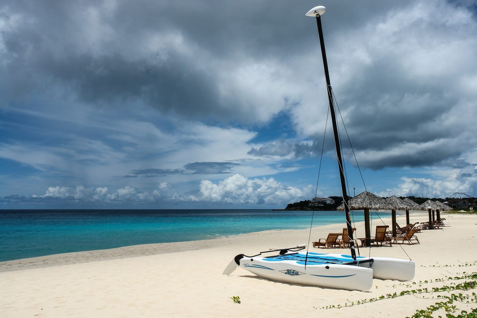 [ad_1] Insula Anguilla, un teritoriu britanic de peste mări în Caraibe, a devenit recent un exemplu de cum o economie locală poate beneficia semnificativ de pe urma domeniilor web, în special a celor din extensia .ai
