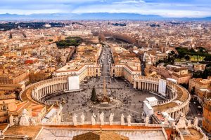 Vaticanul reunește maeștri ai filozofiei globale pentru a modela evoluția inteligenței artificiale înainte de primul concert pop din istoria sa