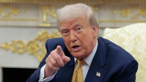 Trump adoptă o abordare fără precedent împotriva cartelurilor prin atacuri militare.