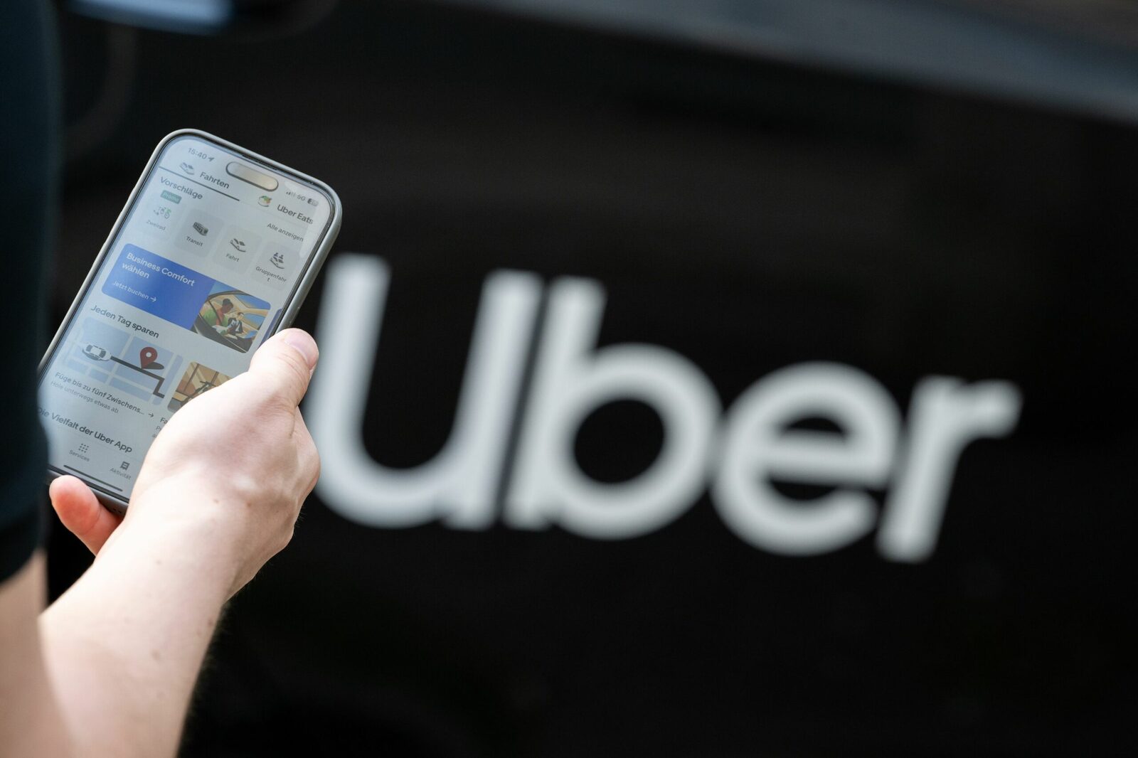[ad_1] Compania Uber intenționează să testeze vehicule autonome în München, marcând un pas important în planurile sale de extindere pe piața europeană