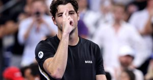 Fritz, “într-o furie copleșitoare”, consideră umilitor meciul pierdut în fața lui Djokovic.