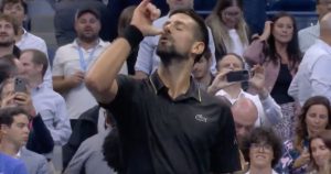 Novak Djokovic, incredibil! A început să danseze pe terenul de la US Open după victoria cu Fritz.