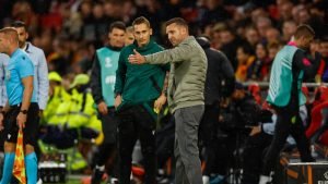 Antrenorul echipei Go Ahead Eagles denunță metode neetice din partea FCSB: “Pedeapsa a fost ușor aplicată”