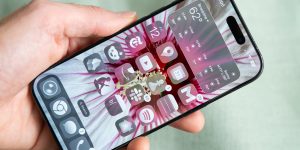 Apple justifică consumul temporar al bateriei pe iPhone cu iOS 26