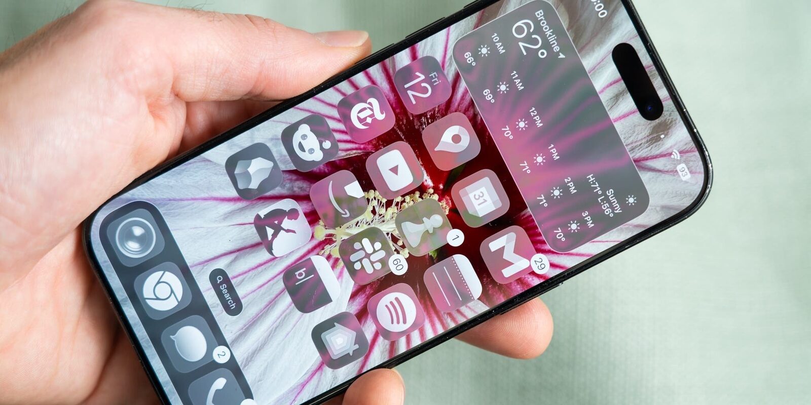 Apple justifică consumul temporar al bateriei pe iPhone cu iOS 26