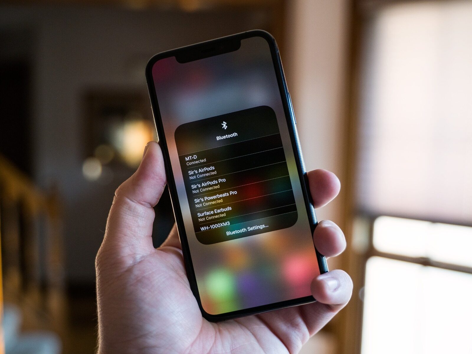 Căști, vehicul și accesorii incompatibile cu iPhone-ul