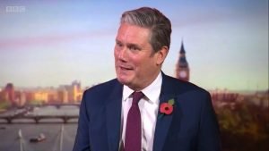 Prim-ministrul britanic Keir Starmer îi încurajează pe liderii de centru-stânga din lume să lupte împotriva „falsurilor” propagate de extrema-dreaptă în țările lor