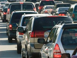 Producătorii auto europeni contestă planul UE de a elimina emisiile de CO2 până în 2035