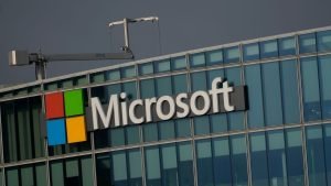 Microsoft blochează accesul unei unități militare israeliene la centrele sale de date din cauza încălcării termenilor de serviciu